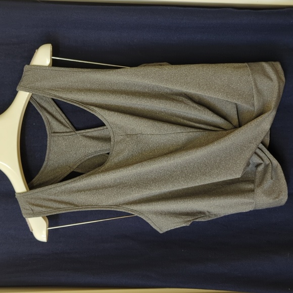 Work out sleeve less top - Picture 1 of 4